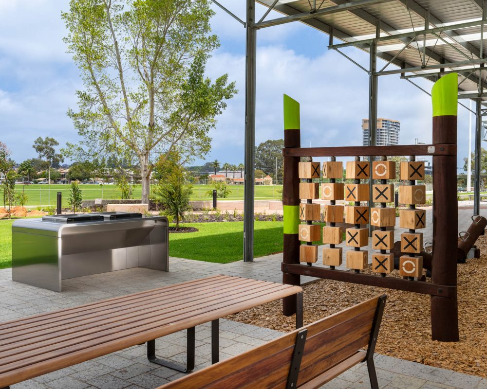 Aire de pique nique moderne dans espace public avec barbecue series