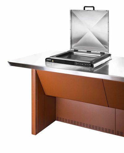 Capot de protection pour barbecue collectif